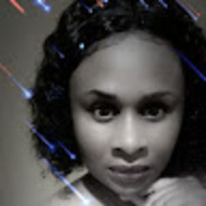 Meet your Posher, Roxanne